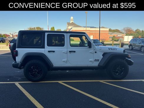 Used 2021 Jeep Wrangler Unlimited Sport image 9