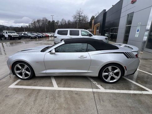 Used 2018 Chevrolet Camaro SS image 6