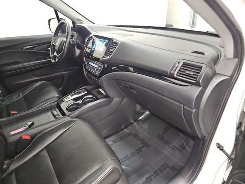 Used 2019 Honda Pilot Elite image 39