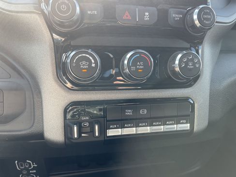 New 2026 RAM 5500 Tradesman w/ Chrome Appearance Group image 27