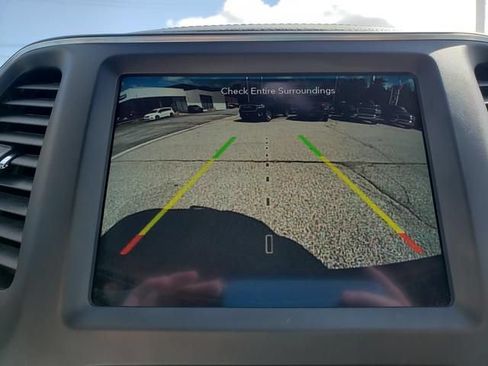 Used 2023 Jeep Cherokee Altitude Lux AWD/4WD image 24