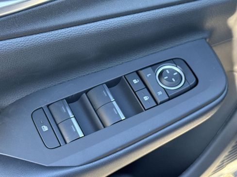 New 2026 Toyota Prius Plug-In Hybrid image 15