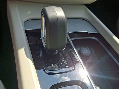 Certified 2025 Volvo XC60 T8 Plus w/ Protection Package Premier AWD/4WD image 16
