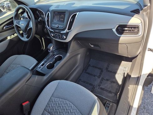 Certified 2024 Chevrolet Equinox LS w/ LS Convenience Package image 17