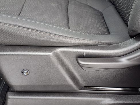 Used 2021 Chevrolet Silverado 1500 Custom w/ Rally Edition image 4