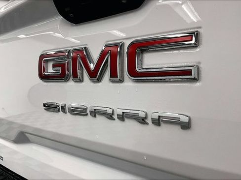 Used 2024 GMC Sierra 1500 Pro w/ Pro Value Package AWD/4WD image 9