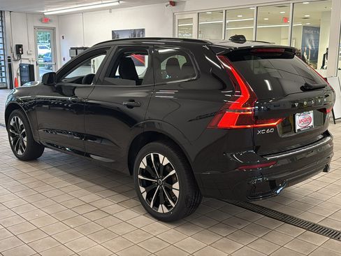 New 2026 Volvo XC60 T8 Plus w/ Protection Package Premier AWD/4WD image 7