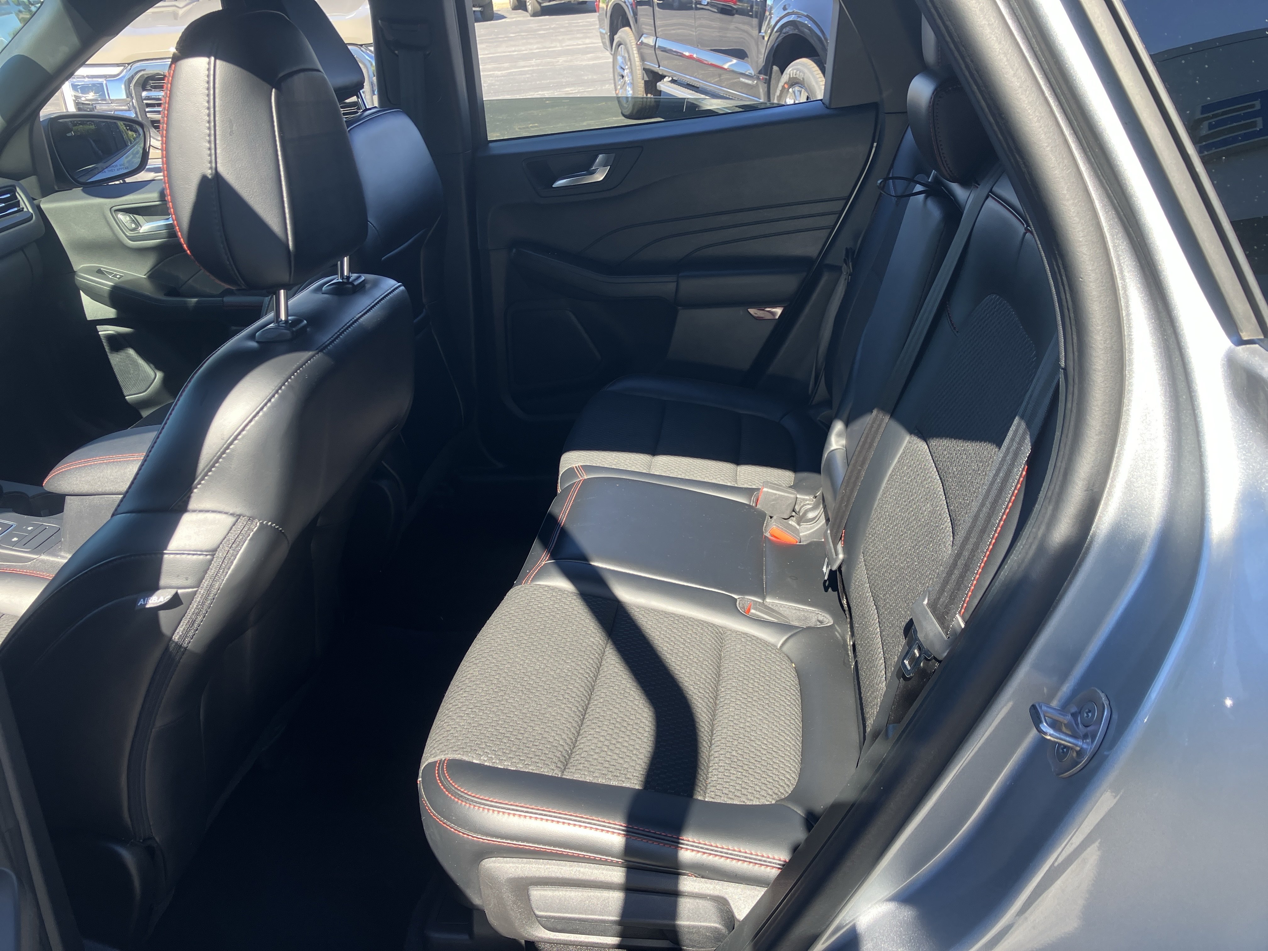 Used 2023 Ford Escape ST-Line AWD/4WD image 16