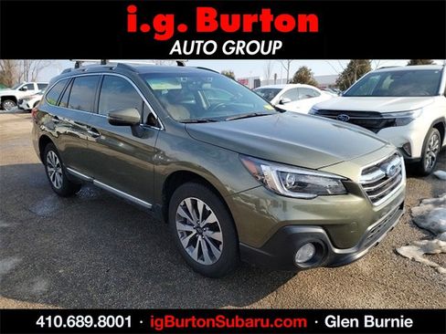 Used 2018 Subaru Outback 3.6R Touring image 1