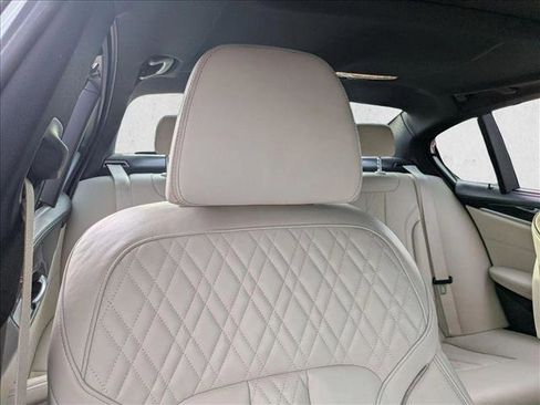 Used 2020 BMW 540i xDrive w/ Executive Package AWD/4WD image 14