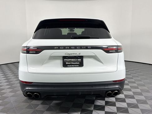 Used 2019 Porsche Cayenne S image 10