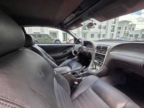 Used 2004 Ford Mustang GT RWD image 31