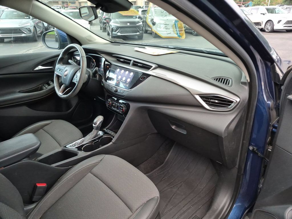 Used 2023 Buick Encore GX Select w/ Safety Package II AWD/4WD image 36