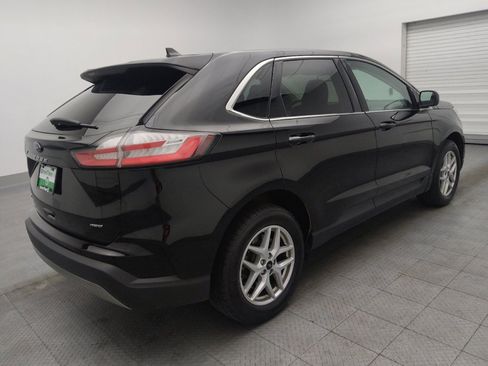 Used 2024 Ford Edge SEL image 10