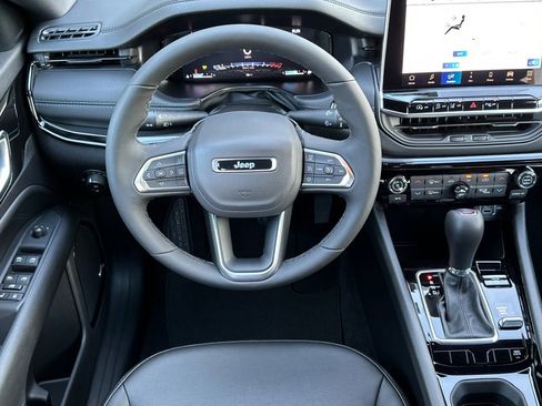 New 2026 Jeep Compass Limited image 17