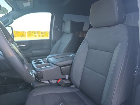 Used 2024 Chevrolet Silverado 2500 Custom w/ Custom Convenience Package image 14