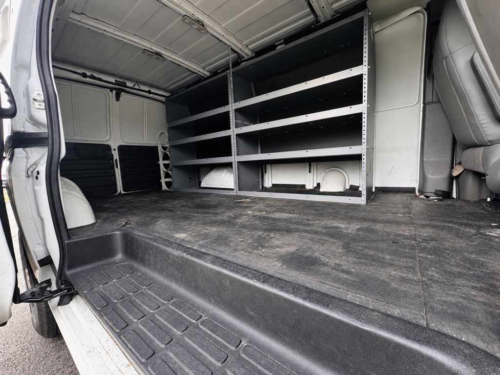 Used 2023 GMC Savana 2500 RWD image 8