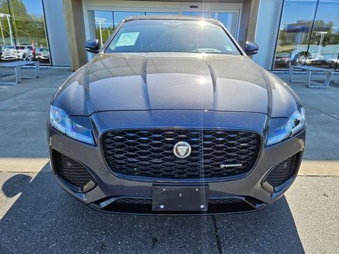 Used 2024 Jaguar XF R-Dynamic SE AWD/4WD image 2