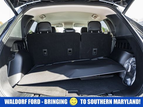 Used 2022 Ford Escape SEL image 11