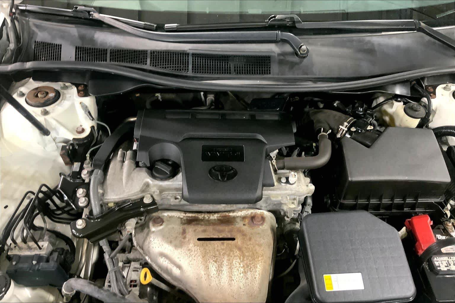 Used 2016 Toyota Camry LE FWD image 32