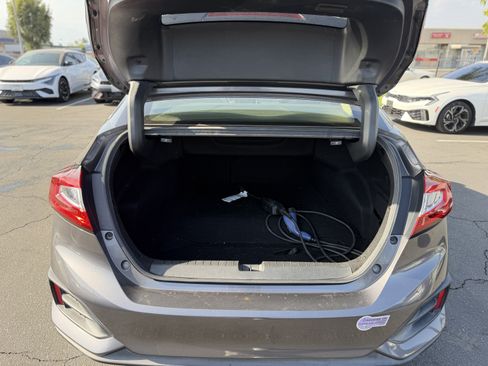Used 2019 Honda Clarity Plug-In Hybrid image 8