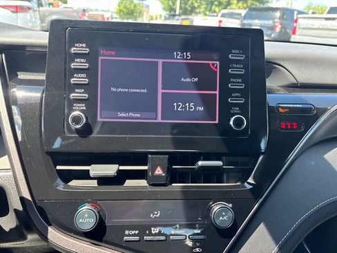 Used 2024 Toyota Camry SE FWD image 23