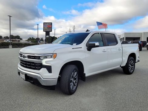 Used 2023 Chevrolet Silverado 1500 LT w/ Protection Package RWD image 9