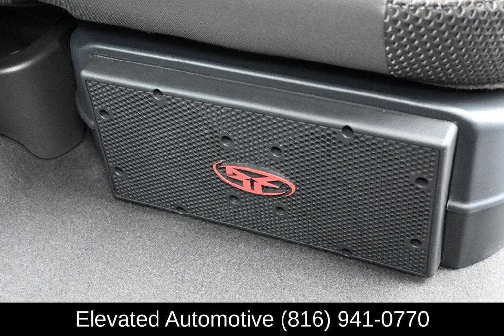 Used 2019 Nissan Frontier PRO-4X AWD/4WD image 12