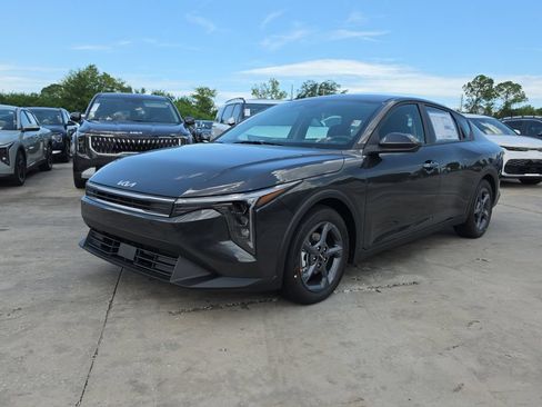 New 2026 Kia K4 FWD image 4