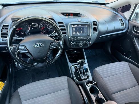Used 2018 Kia Forte S w/ S Technology Plus Package FWD image 26