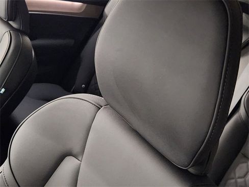 Used 2025 Volvo XC90 B5 Plus image 15