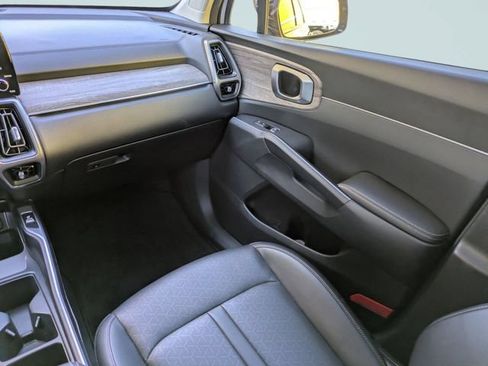 Used 2023 Kia Sorento S AWD/4WD image 19