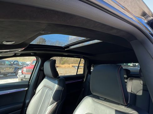 Used 2024 Jeep Wagoneer Launch Edition image 19