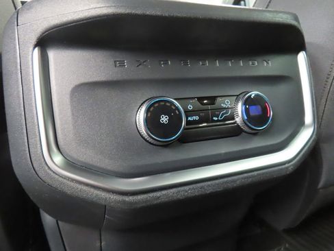 Used 2025 Ford Expedition Max Active image 14