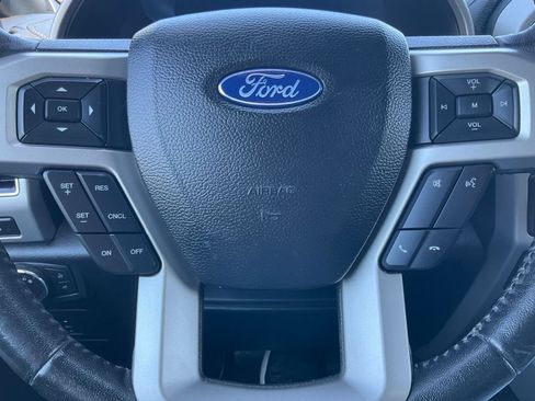 Used 2017 Ford F150 Lariat AWD/4WD image 46