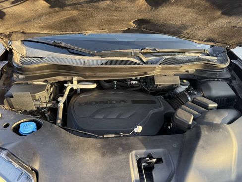 Used 2021 Honda Pilot Touring image 39