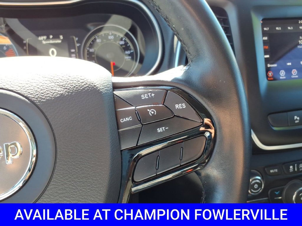 Used 2021 Jeep Cherokee Latitude Plus AWD/4WD image 17