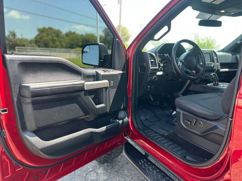 Used 2018 Ford F150 XLT w/ Equipment Group 302A Luxury AWD/4WD image 12