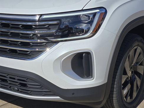 New 2026 Volkswagen Atlas SE image 6