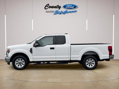 Used 2020 Ford F250 XL w/ STX Appearance Package image 3