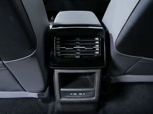 Used 2023 Volkswagen ID.4 Pro S image 19