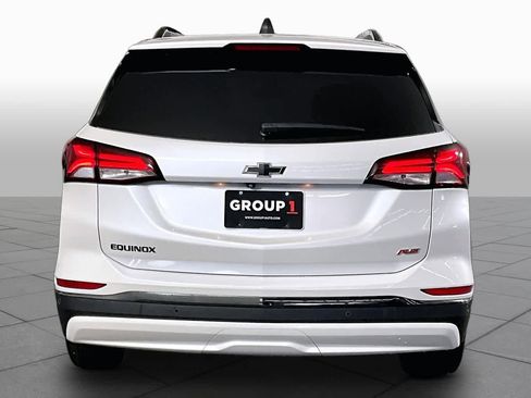 Used 2022 Chevrolet Equinox RS w/ RS Leather Package FWD image 5