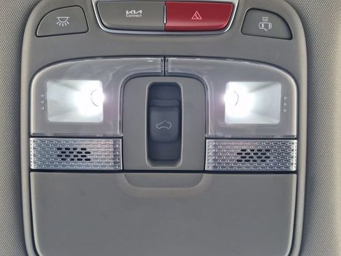 Used 2025 Kia Telluride S image 29