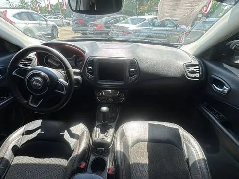 Used 2021 Jeep Compass Trailhawk AWD/4WD image 15