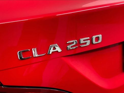 Certified 2019 Mercedes-Benz CLA 250 4MATIC image 33