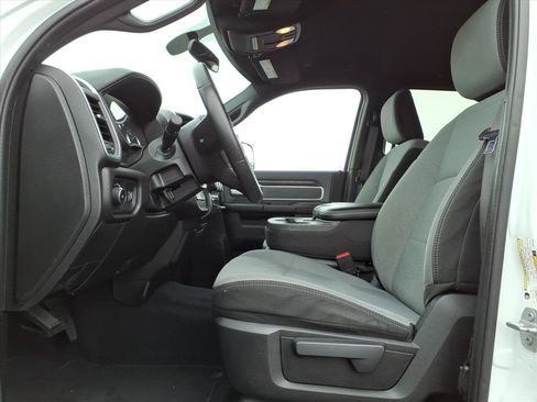 Used 2022 RAM 2500 Big Horn image 38