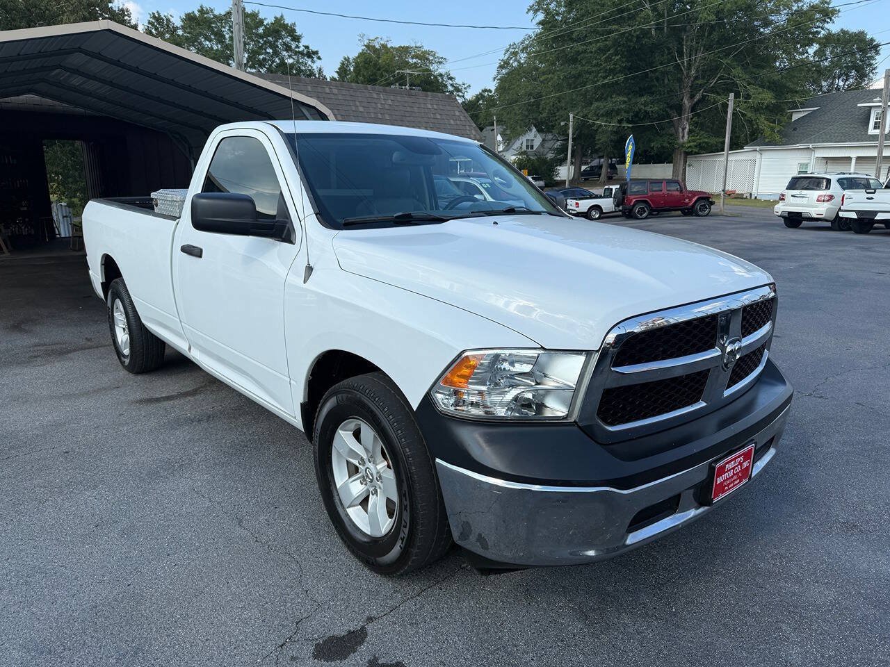 Used 2018 RAM 1500 Express RWD image 1