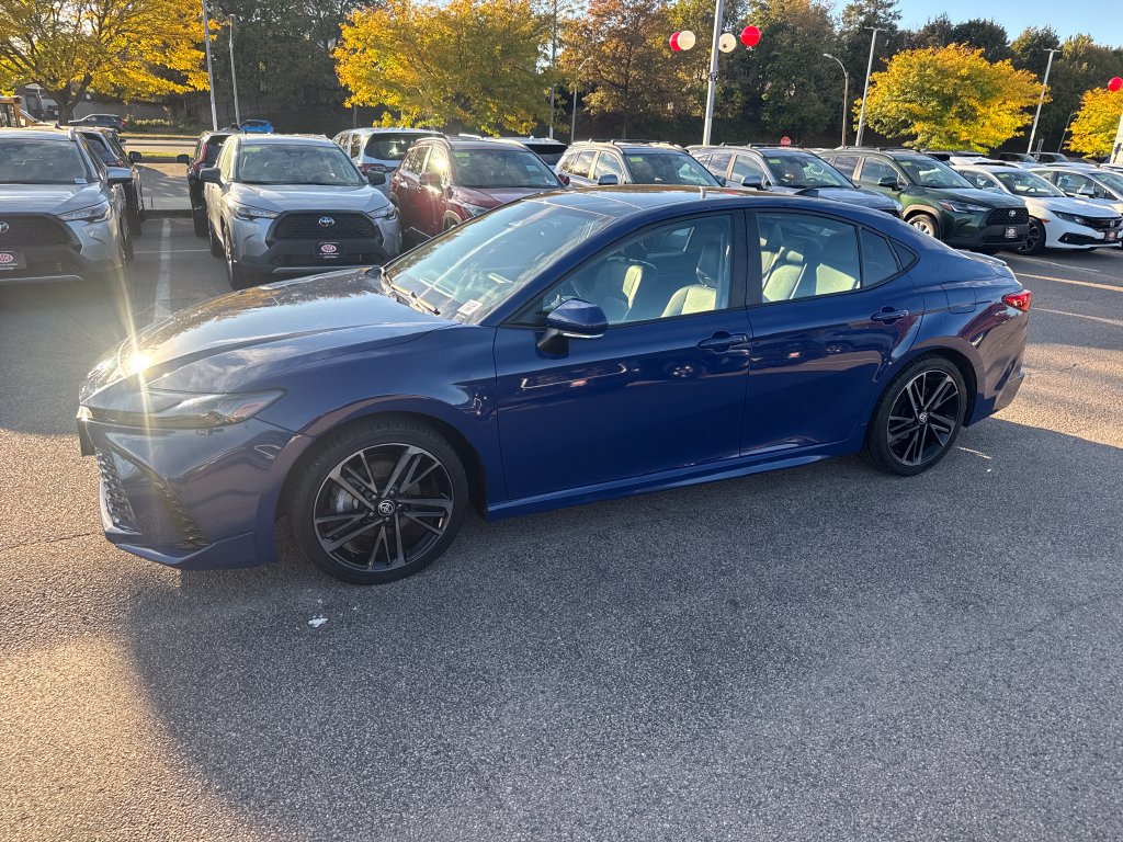 Used 2025 Toyota Camry XSE AWD/4WD image 4