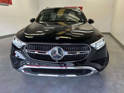 Used 2025 Mercedes-Benz GLC 300 image 8