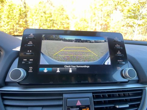 Certified 2022 Honda Accord Sport image 18